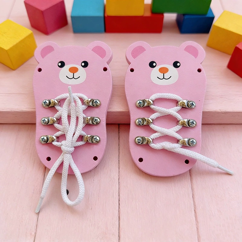 لوحة مونتيسوري خشبية للأنشطة ا - مراجعة Montessori Wooden Busy Board Toddler وسعره